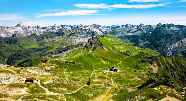 Oberstdorf Allgäu Alpen Foto iStock Irina Shpulak