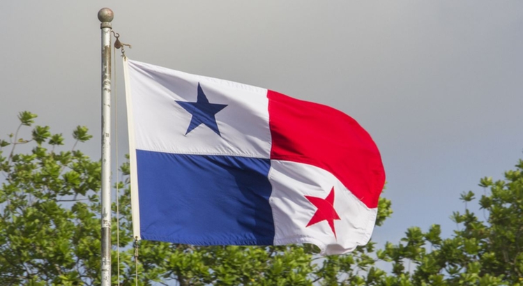 Panama Flagge Foto iStock A Babe