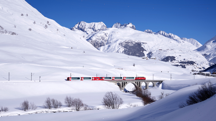 1a_Glacier_Express_(c)Rh&auml;tische_Bahn.jpg